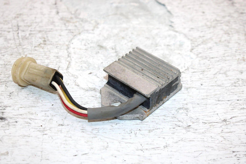 1990 Yamaha  Moto 4 Oem Voltage Regulator 29U-81960-90-00 AY5