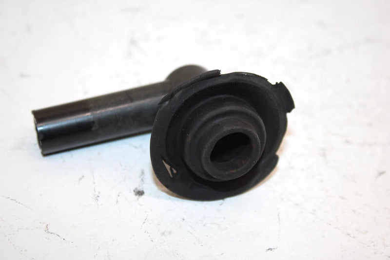 94 Yamaha Vmax 600 Oem Plug Cap Assy 81E-82370-20-00 8DG-82370-00-00 SYS