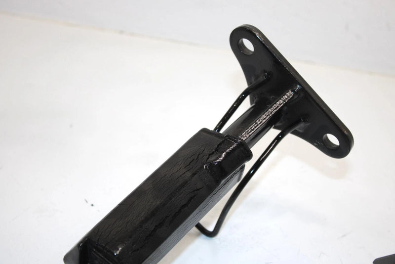 87 Yamaha  Champ 100 Yfm100t Oem Right Footrest With Suport 55X-27421-01-00 AY11
