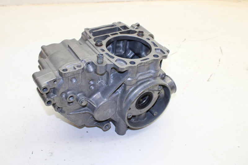 01 Polaris Sportsman 400 OEM Crankcase 3085633 AP107