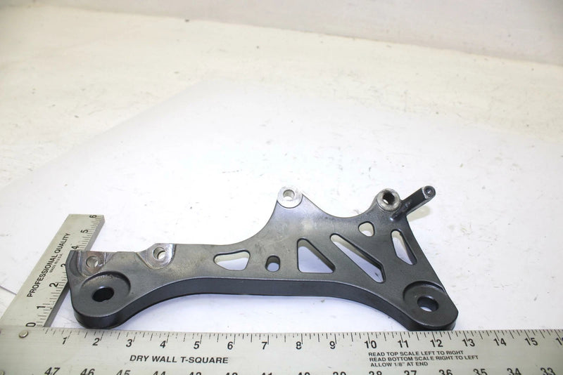 96 Yamaha Wave Raider 760 OEM Left Engine Mount 6R7-21415-01-00 JY1 