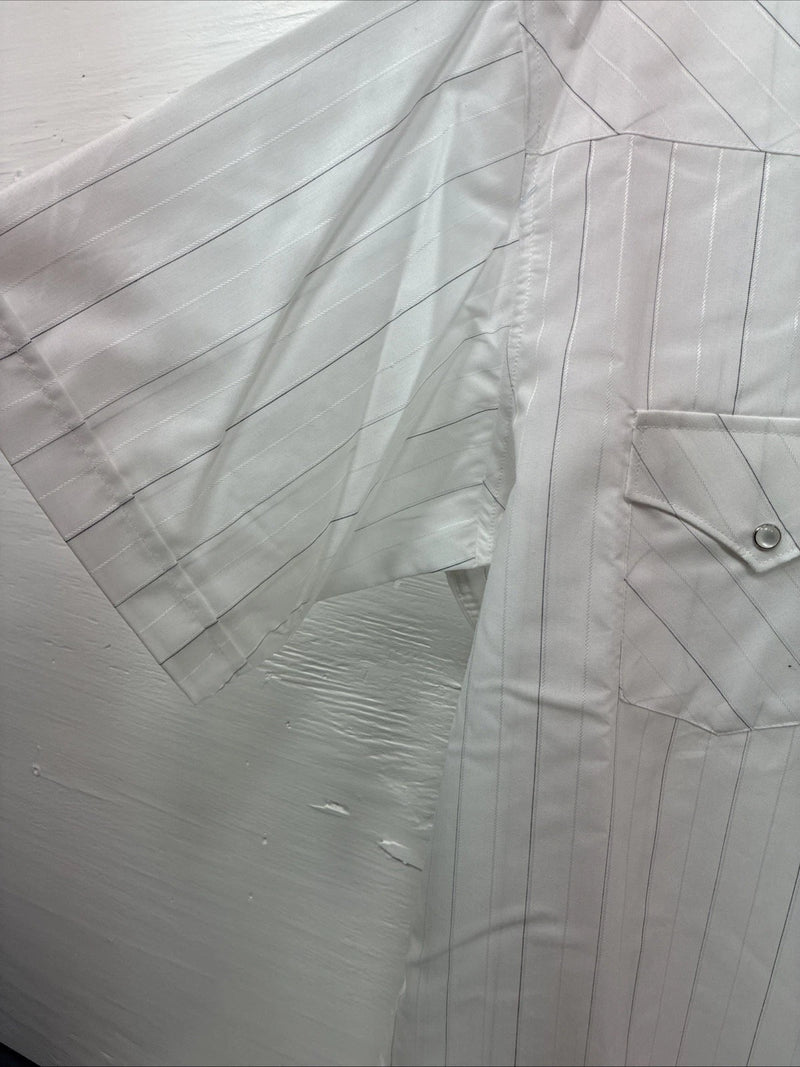 New Men’s White Horse White Stripe Short Sleeve Button Up XL T-9