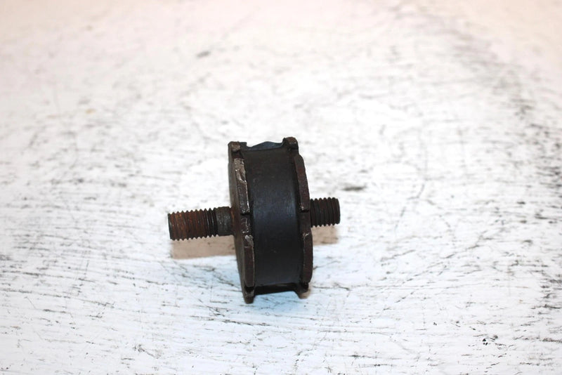 2002 Ski-doo Mxz 800 Adrenaline Oem Engine Mount Dampner 570128700 SS21