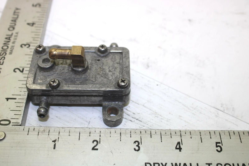 89 Yamaha Inviter OEM Fuel Pump 8J6-24410-01-00 Q2715