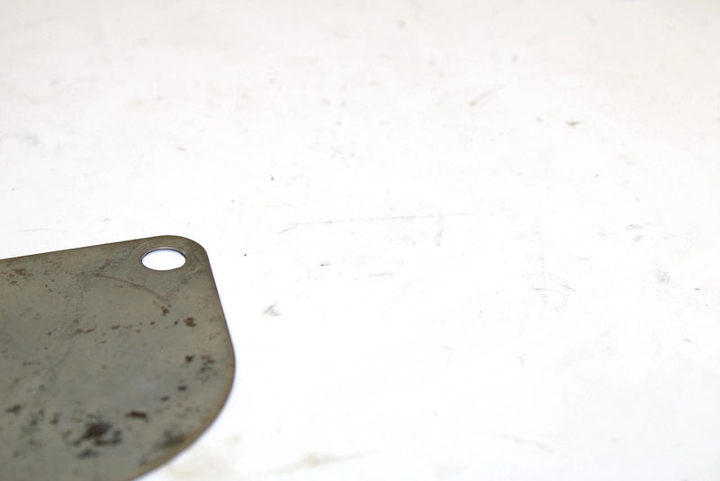 Yamaha Oem Cover Plate Bracket 8K4-12633-00-00 Q1571