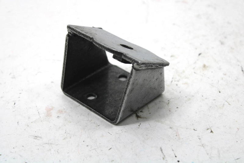 1987 Yamaha Srv Oem Front Upper Engine Mount 99999-02583-00 SY131