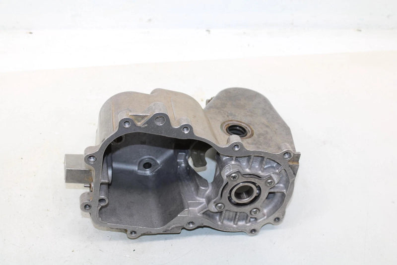 2000 Polaris Magnum 325 Main Transmission Case 3233902 AP2