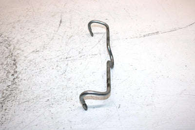 2002 Polaris Sportsman 700 Oem Seat Latch Retainer 5246076 AP184