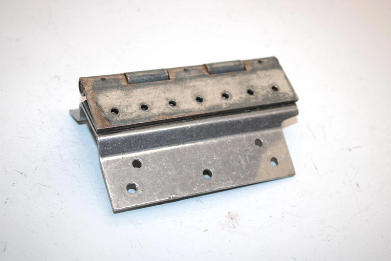 97 Polaris Xcr 600 Se Oem Hinge 5210728 SPS2