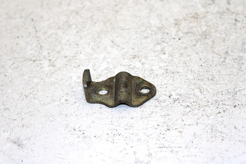 1984 Yamaha  Ytm 200 L Oem Seat Lever Bracket 21V-24775-00-00 AY48