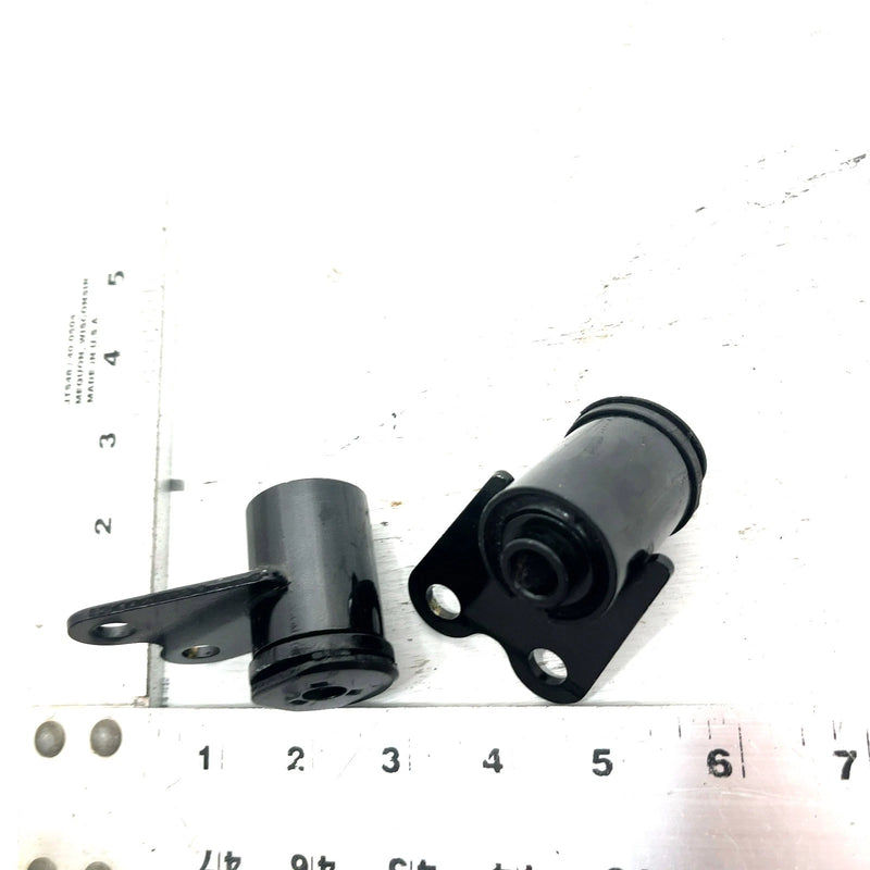 04 Yamaha Bruin 350 4x4 OEM Upper Engine Mount Pair 5UH-F1316-01-00 AY63