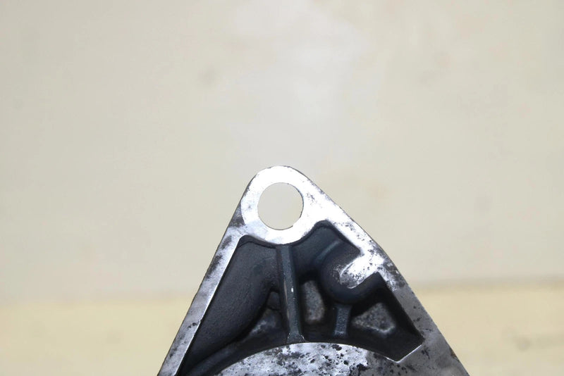 96 Yamaha Waveraider 760 Oem Impeller Shaft Bearing Holder 62G-45331-00-94 JY11