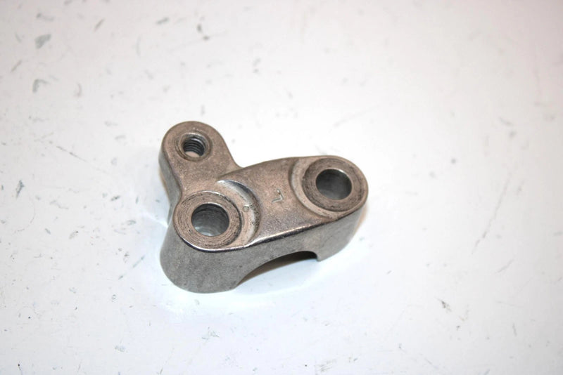 86 Honda Fourtrax 250 Trx250 A Oem Left Handlebar Mount 53121-958-000 AH32