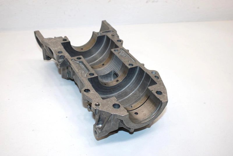 11 Polaris 550 Iq Shift Oem Bottom Crankcase 3089225 SP88