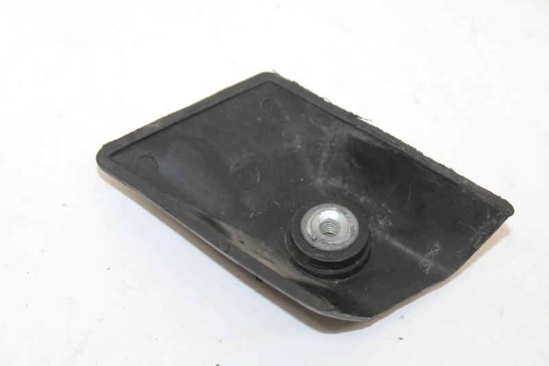 1988 Yamaha Srv Oem Left Bumper End 8N8-77523-00-00 SY62