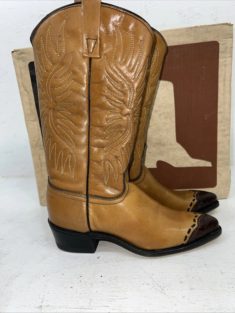 New Women’s Brown Acme Cowboy Boots. 666 6 A. 20-106