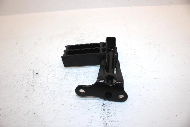 1986 Yamaha  Moto 4 Oem Left Foot Peg 29U-27411-11-00 AY7