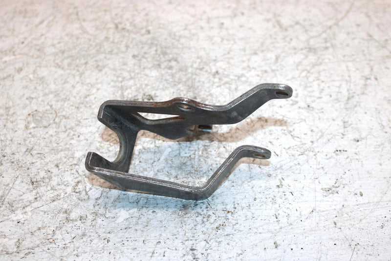 1998 Suzuki Quadrunner 250 Oem Shift Cable Bracket 58873-19B11 AS13