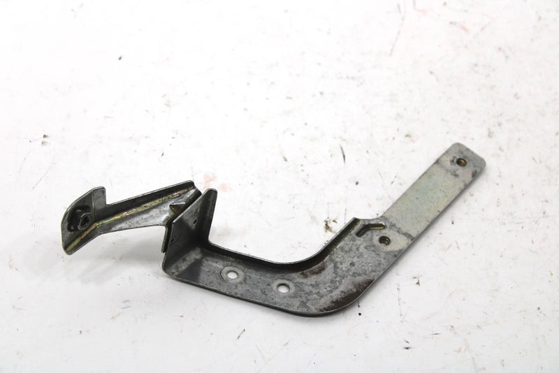 1992 Yamaha Exciter Ii Le Oem Shroud Bracket 88R-2196F-00-00 SY68
