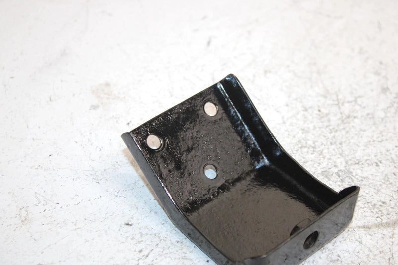 79 Yamaha Enticer 340 Et340c Oem Rear Belt Cover Mount 8F3-77316-01-00 SY4