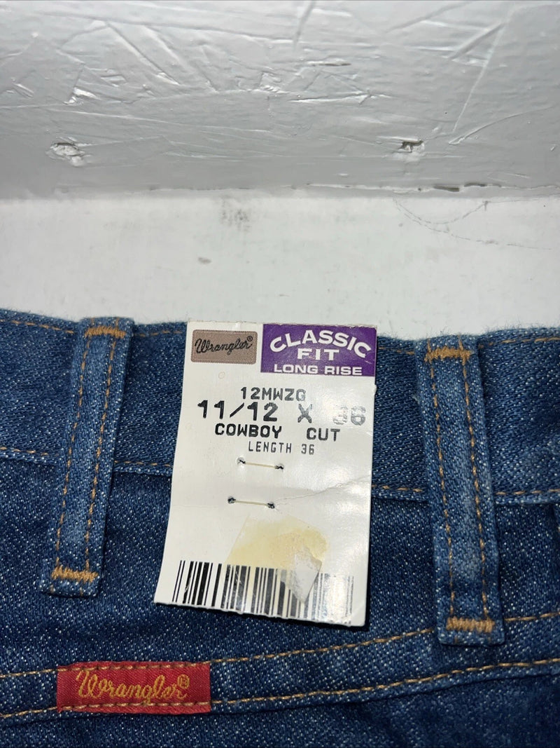 New Men’s Cowboy Cut Wrangler Classic Fit Denim Jeans. 11/12-36 F-35