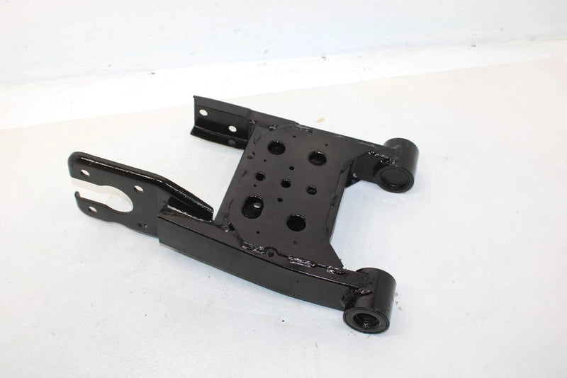 2000 Polaris Magnum 325 Oem Rear Swing Arm 1541323 AP2