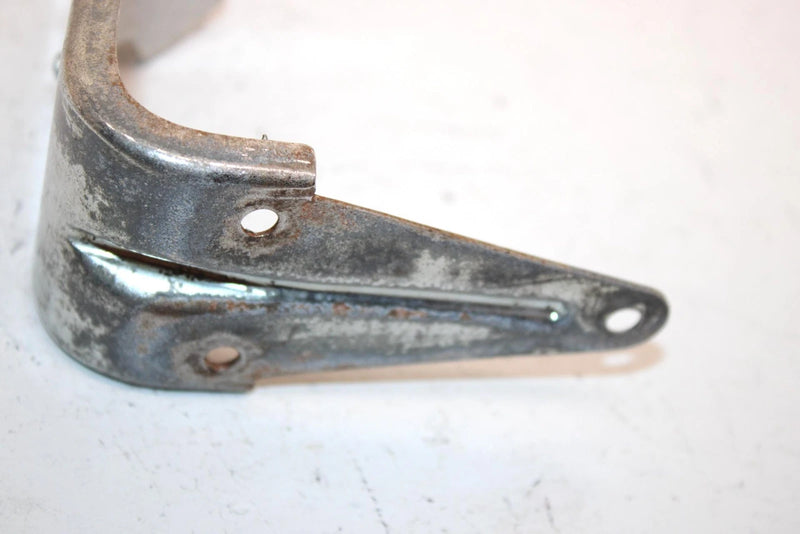 96 Polaris 500 Carb Oem Right Sidepanel Bracket 5240995 SPS2