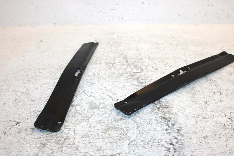 1996 Arctic Cat Zrt 600 Oem Rear Hood Guide Pair 0616-832 SA6