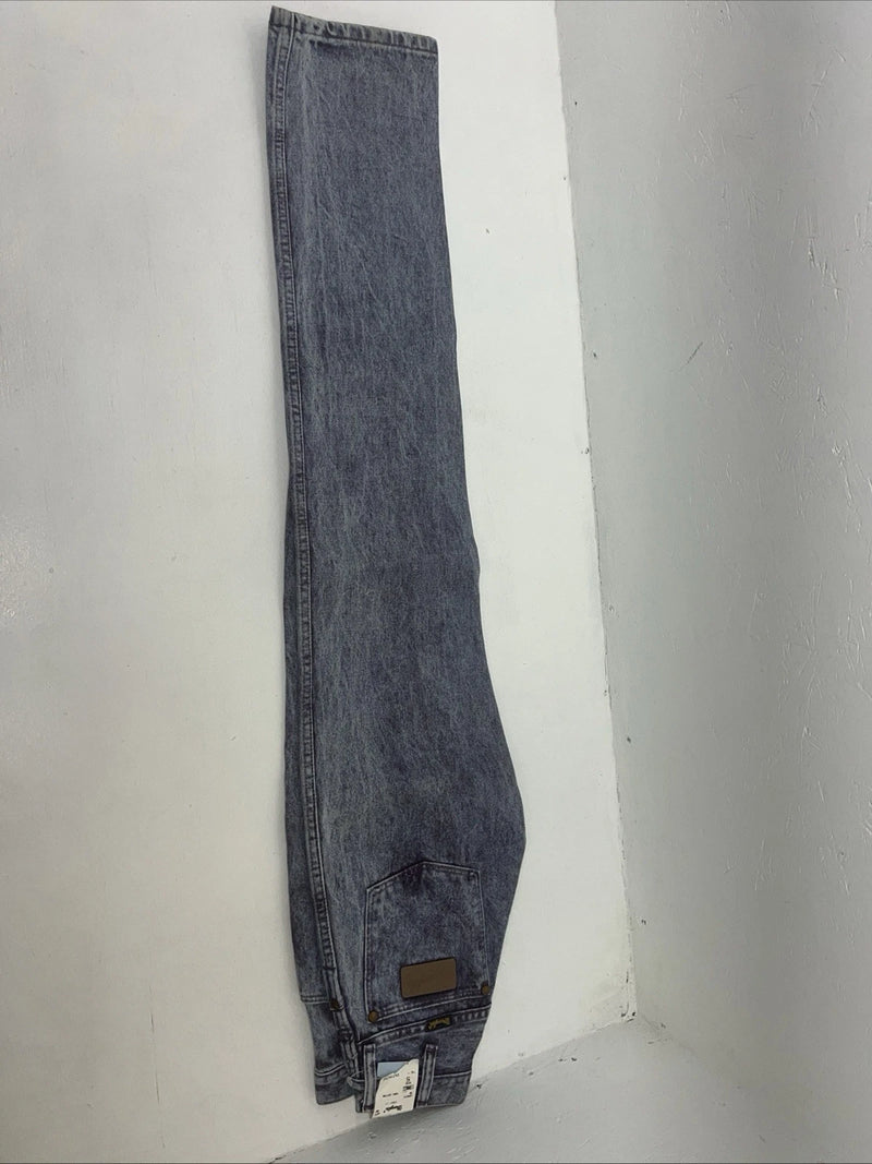 New Women’s Purple Wrangler Cowboy Cut Regular Fit Denim Jeans. 7x32 O-21