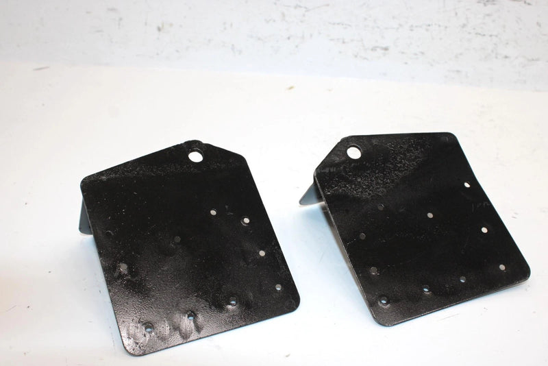 1988 Yamaha Phazer Oem Rear Tunnel Bracket Pair 83V-21910-01-00 SY26