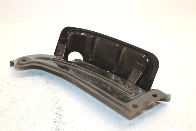 86 Honda Trx 125 Oem Front Inner Splash Guards 61862-VM6-000 61867-VM6-000 AH41
