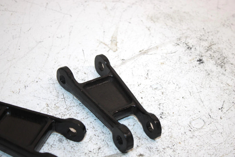 84 Yamaha Phazer Se Oem Upper Suspension Arm Pair 8V0-2382E-01-00 SY9
