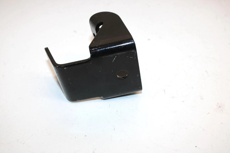 92 Yamaha Ovation Le Oem Engine Bracket 1 85L-21411-00-00 SYS