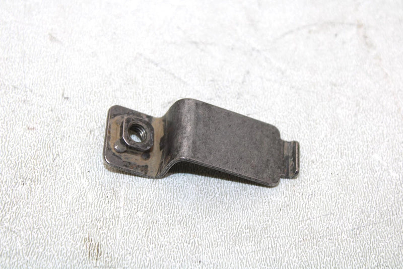 2003 Suzuki Lt-f400f Oem Oil Cooler Line Holder 16490-38F00 AS23