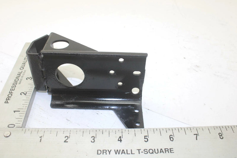 96 Polaris Classic OEM Exhaust Pipe Front Bracket 1260657-067 Q5151