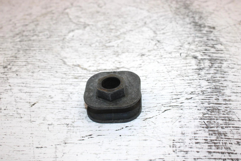 97 Yamaha Venture Oem Rear Suspension Arm Spring Adjuster 86S-47446-01-00 SY15