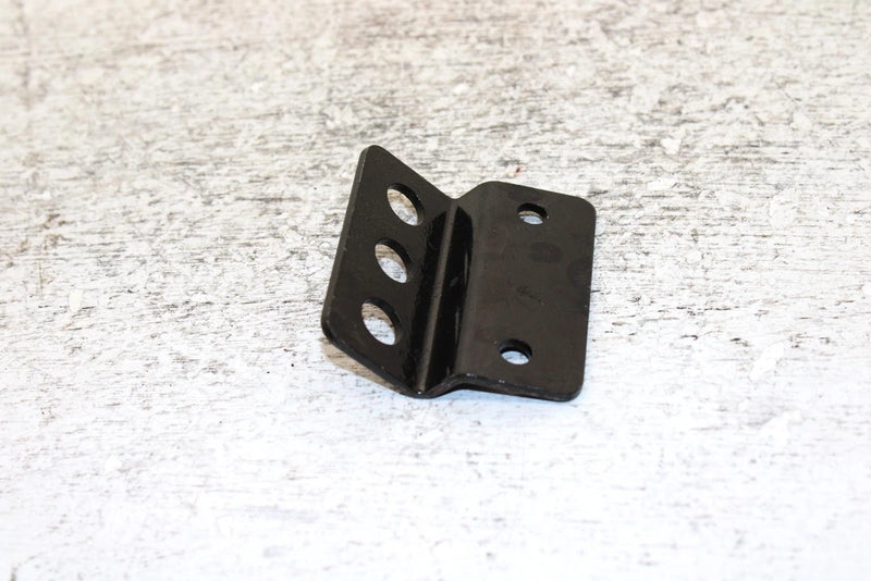 2000 Polaris Classic Touring Oem Retention Bracket 5242553-067 SP54