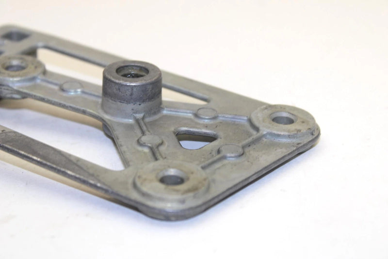 1999 Kawasaki Jet Ski 1100 Stx Oem Fuel Valve Bracket 11049-3718 JK0