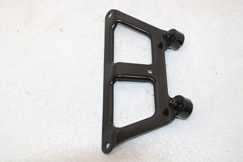 2003 Polaris Magnum 330 Oem Top Oil Cooler Bracket With Dampner 5245416-067AP120