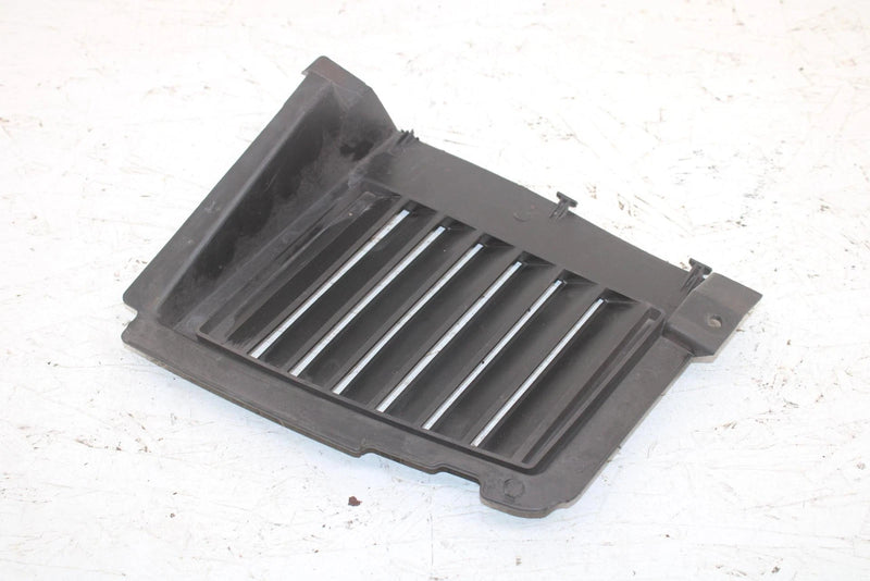 1992 Yamaha Exciter Ii Le Oem Left Louver 8X9-77131-00-00 SY126