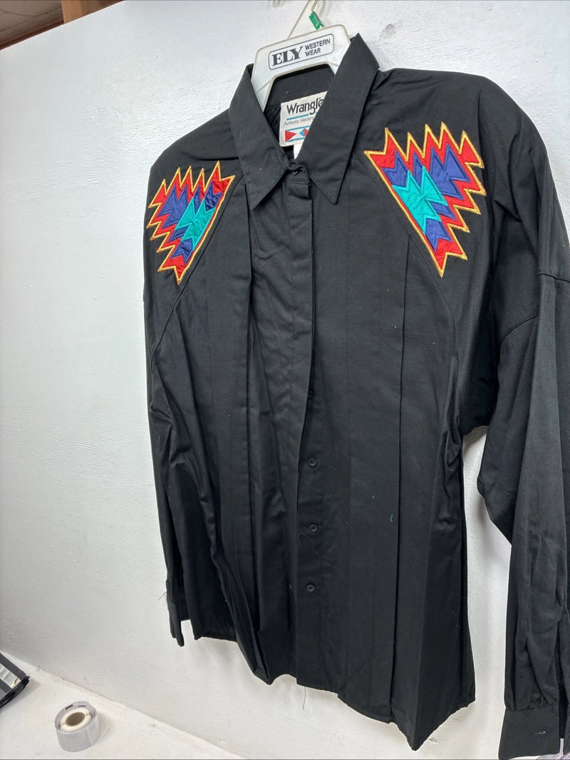 New Women’s Wrangler Black Designed Long Sleeve Button Up Large MM-124