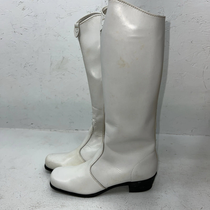 New Woman’s White Dingo Cowboy Boots. 7631 7 M. 18-38