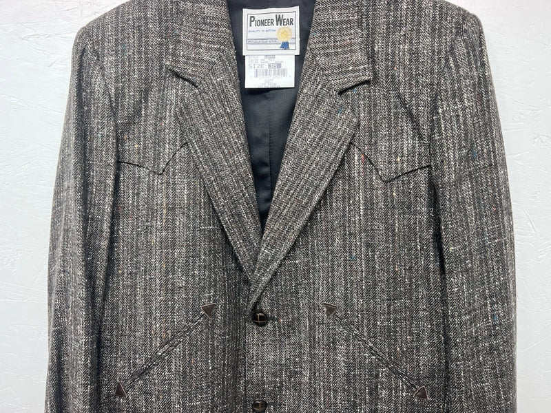 New Women’s Pioneer Wear Gray Short Suit Jacket 38 #12555 W-605