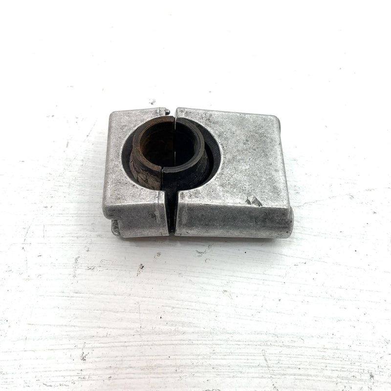 98-02 ARCTIC CAT ZR 500 OEM LOWER STEERING POST MOUNT SET 0605-407 0605-406 SA18