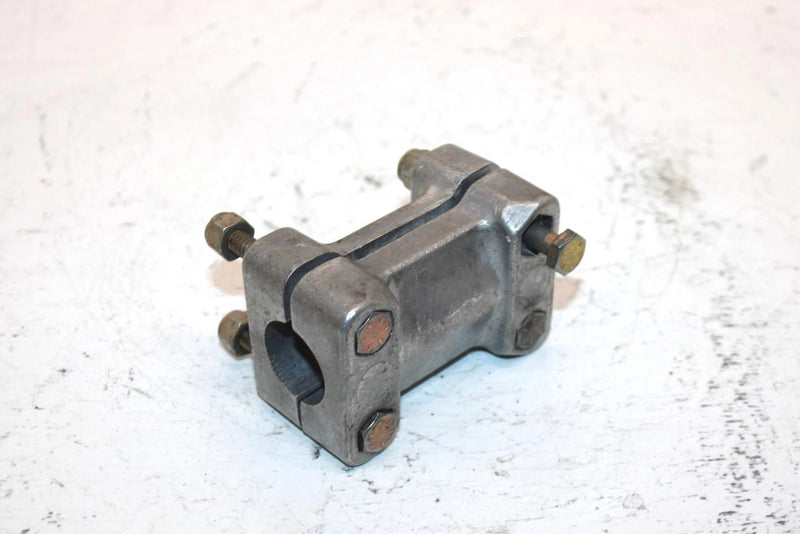 2011 Polaris Sportsman 800 Efi Oem Handlebar Clamp W/Bolts 5631973 AP179
