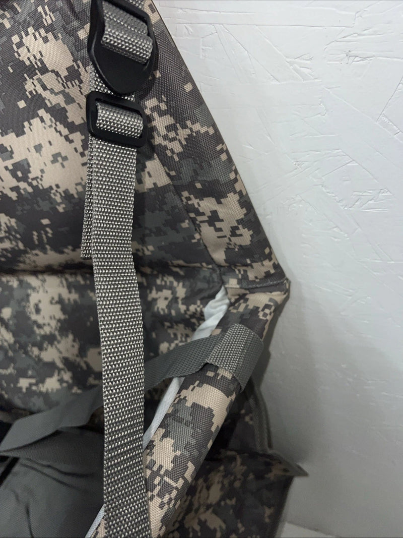New Classic Equine Camouflage Fold-A-Feeder Hay Bag #FAF09CA HH-37