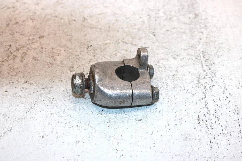 1985 Honda Trx Fourtrax 250 A Oem Handlebar Mount Set 53121-958-000 AH48