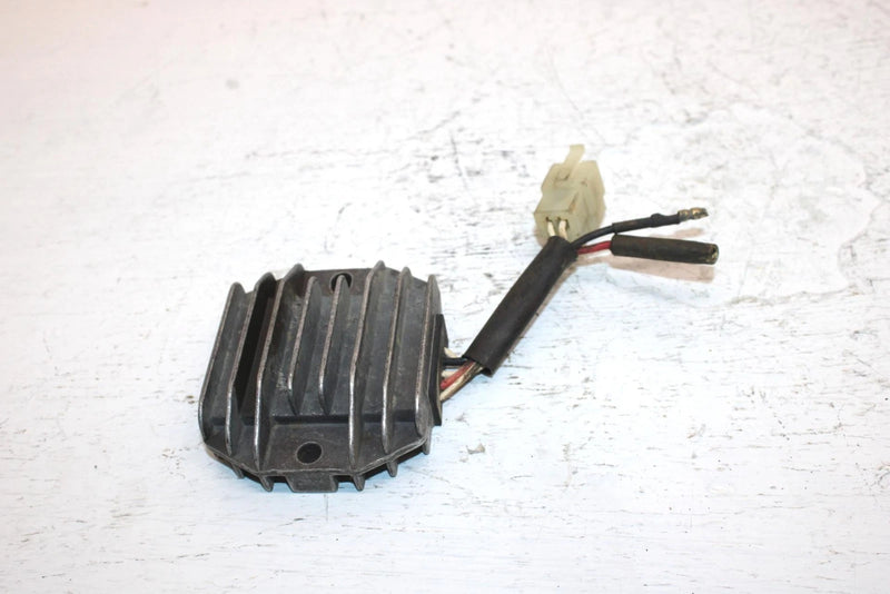 1998 Yamaha  Grizzly Oem Voltage Regulator 4KB-81960-02-00 AY49