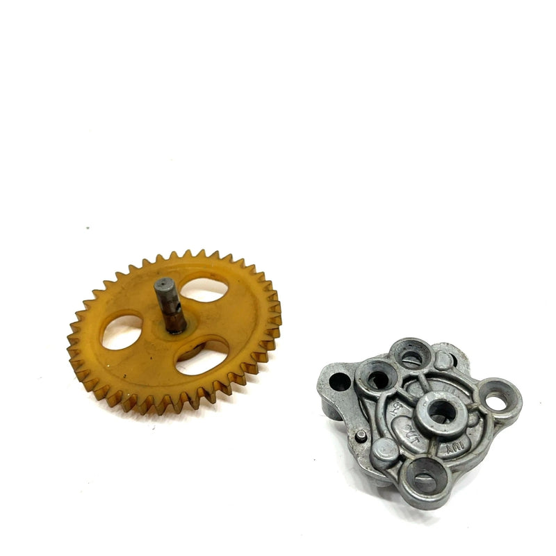 1990 Yamaha Moto 4 OEM Oil Pump 1UY-13300-00-00 AY51