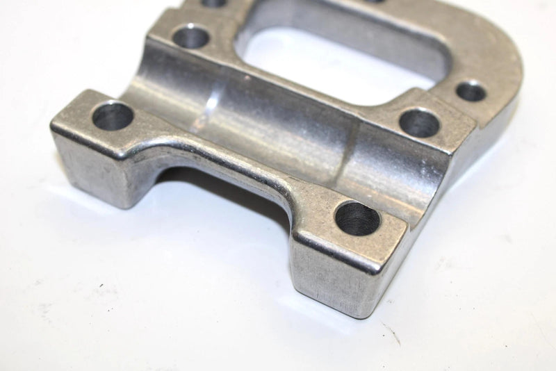 89 Yamaha Phazer Oem Lower Handebar Mount 8V0-23814-01-00 Q1476